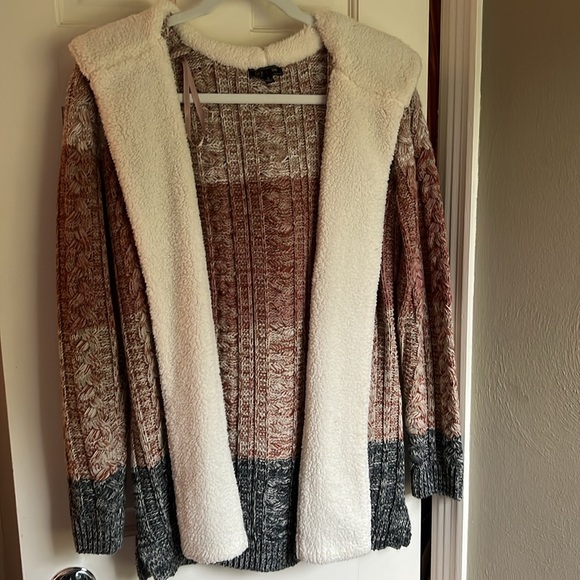 EUC LETY & ME HOODED OPEN CARDIGAN WITH SHERP LINED HOOD - Picture 2 of 5